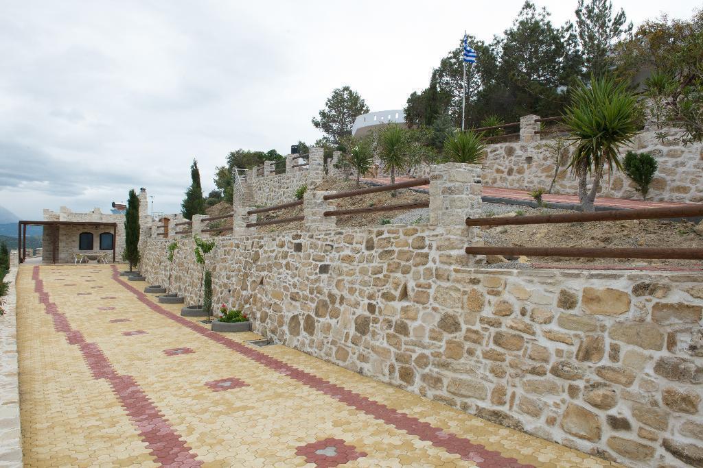 Villas Alexandros Petrino Каламаки Стая снимка