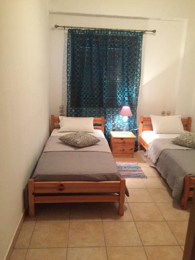Villas Alexandros Petrino Каламаки Екстериор снимка