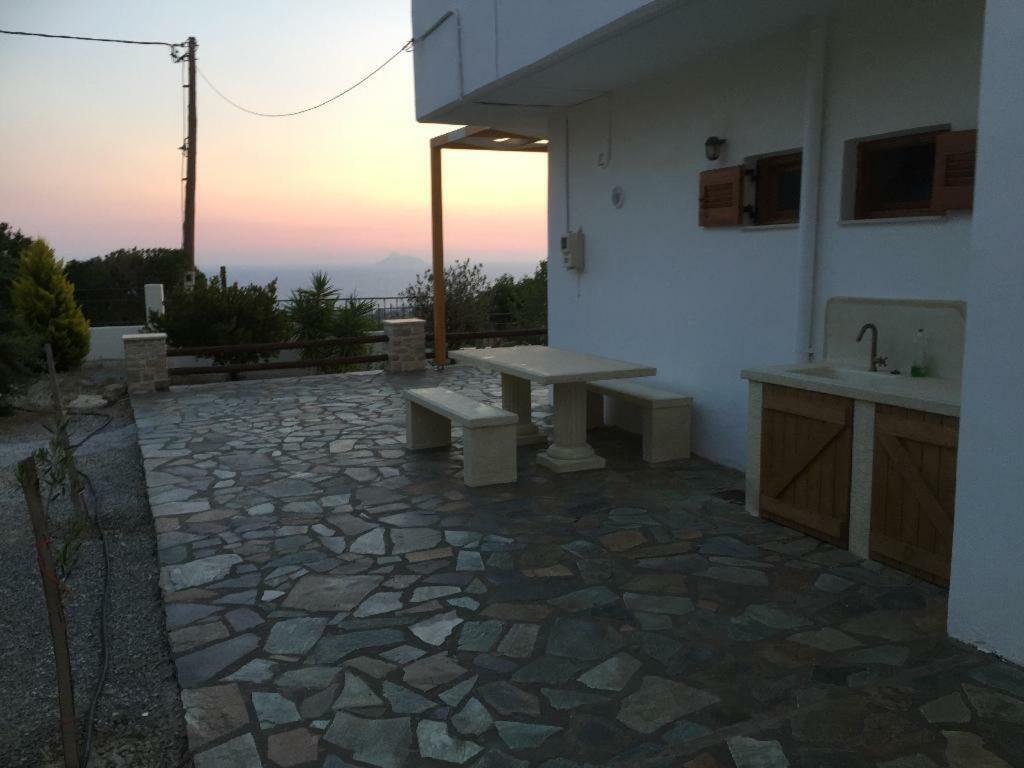 Villas Alexandros Petrino Каламаки Екстериор снимка